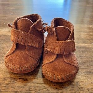 Infant size 2 Minnetonka shoes